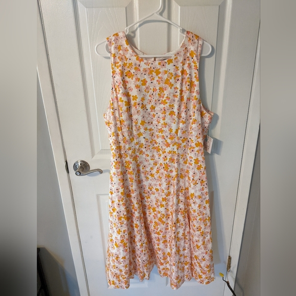 Liz Claiborne Dresses & Skirts - NWT Liz Claiborne Pink and Orange Floral Spring Sleeveless Dress Size 18